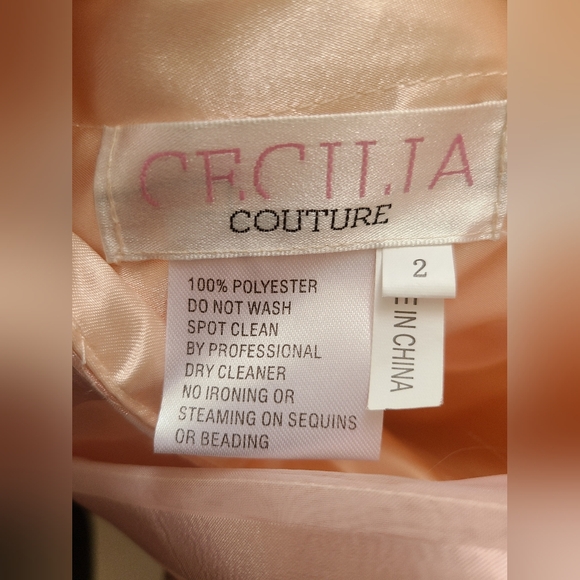 Elegant light Pink Halter Evening Gown - Picture 9 of 10